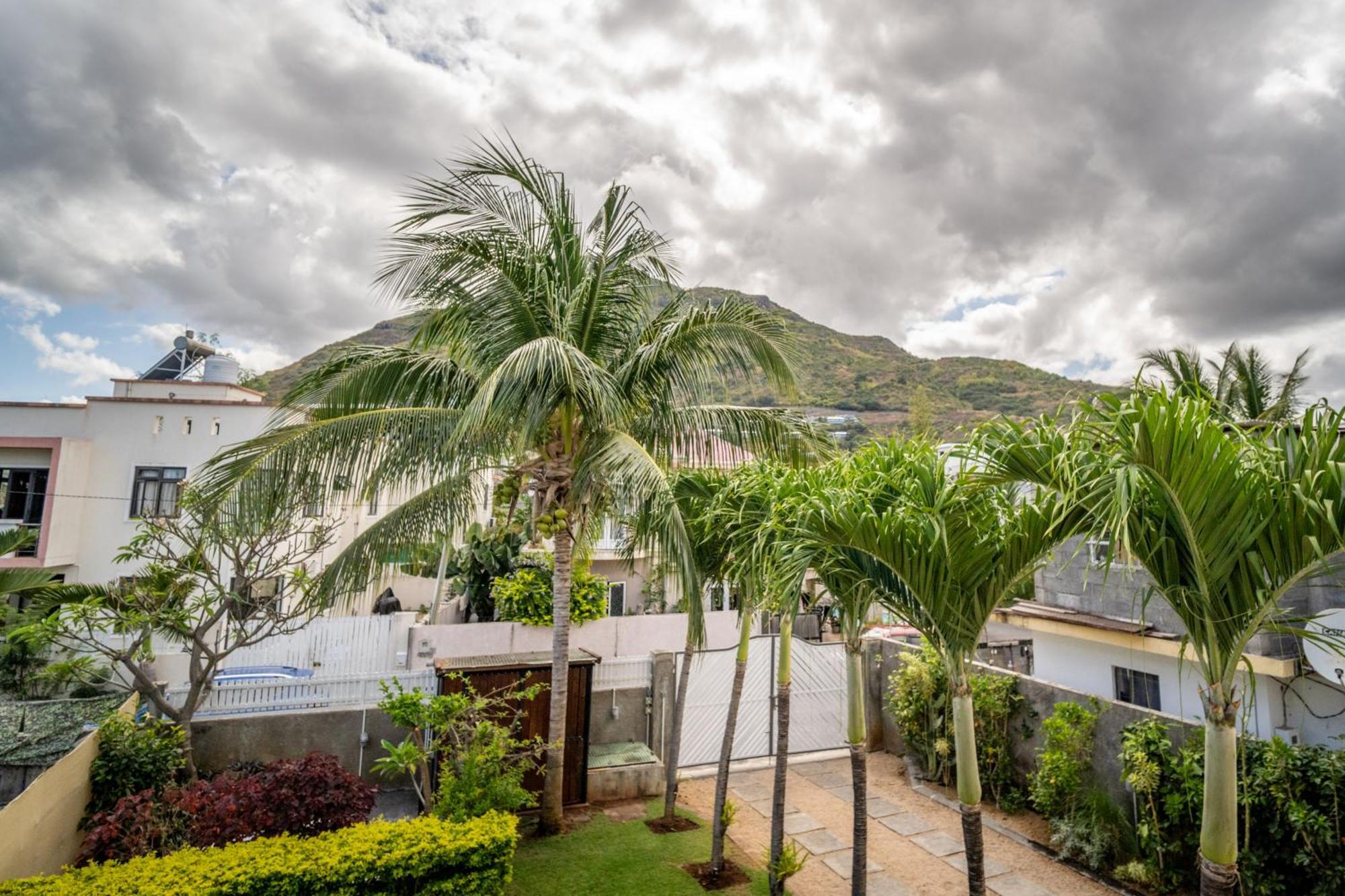 Charming Condo ริวิแยร์นัวร์ ภายนอก รูปภาพ